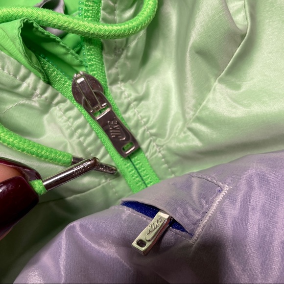 Woman vintage Nike windbreaker - Picture 2 of 4